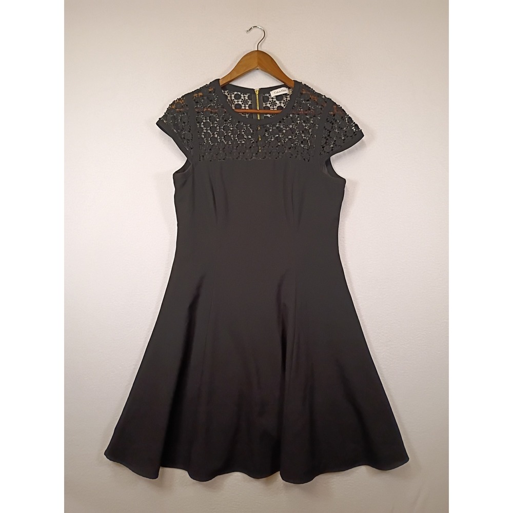 Elegant Romantic Calvin Klein Womens 10 Black Lace Yoke Fit Flare Cocktail Dress